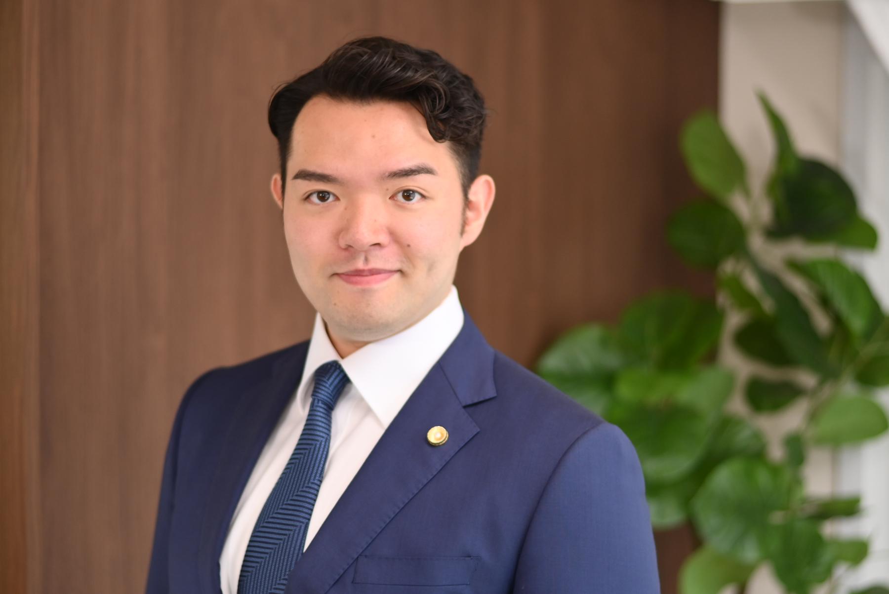 弁護士 荒木謙人